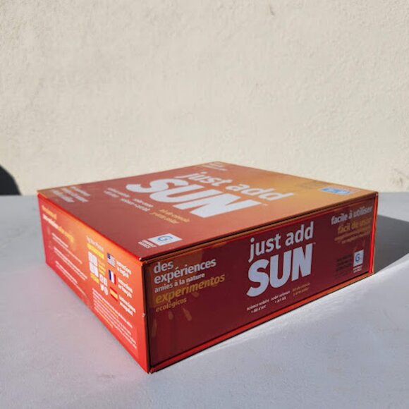 Griddly Games Solar Science Art Kit Solar Oven Kiwi Co Crate Solar Crayon Recycl - Picture 7 of 12